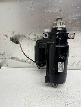 6aw-81800-00-00 Yamaha 6aw-81800-00 F350 Starter 6aw-81800-00-00. Two Available