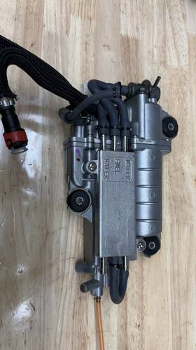 6c5-14180-00-00 Yamaha 2006 F60 F50 Vapor Separator Tank Float Chamber