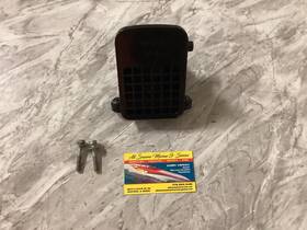 6c5-1531a-10-00 Yamaha Outboard 50hp Intake Silencer Used Freshwater Part