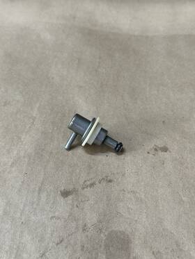 6cb-13906-01-00 Yamaha Oem Pressure Regulator Pn# A-68-4