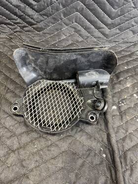 6cb-14440-01-00 Yamaha 250hp 4.2l 4 Stroke Outboard Intake Silencer