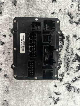 6dv-82170-11-00 Yamaha 2018 F150 Outboard Oemoem Fuse Box Assy