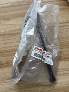 6e5-14737-00-00 Yamaha Damper Muffler Oem New