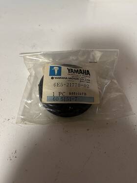 6e5-21770-02 Yamaha Oem Oil Tank Cap