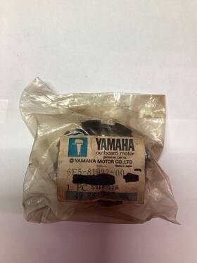 6e5-81922-00 Yamaha Pump Grommet A3b2