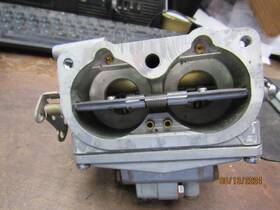 6g4-14302-02 Yamaha 6g4-14303-02 Used Oem Outboard Carburetor