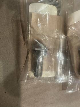 6g5-43376-00 Yamaha Thrust Revciver Bolt New Oem