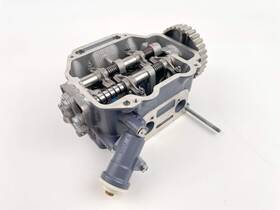 6g8-11111-03-1s Yamaha 2001 9.9 Hp 4 Stroke Outboard Cylinder Head Oem