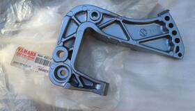6g8-43112-09-ek Yamaha Oem Yamah Clamp Bracket Nos