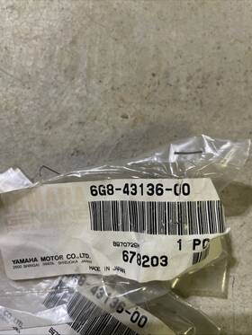 6g8-43136-00-00 Yamaha 6g8-43136-00 Set Of Two Outboard Friction Pieces Nos