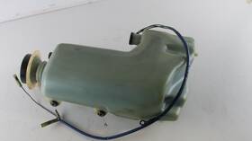 6h1-21707-04-00 Yamaha 6h1-85720-13-00 Oem 1989-1993 90hp Outboard Oil Tank
