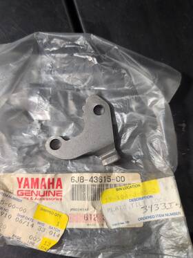 6j8-43615-00-00 Yamaha Oem Plate Tilt Lock Nos