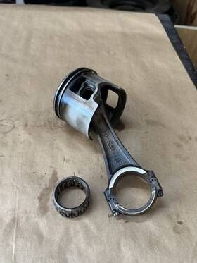 6e5-11650-01-00 Yamaha 6r5-11631-01-93 Oem Stbd Standard Piston Pn# And Rod