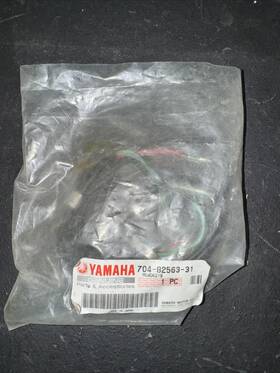 704-82563-31 Yamaha Oem Trim Tilt Switch New R3217 140b