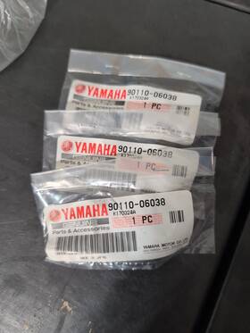 90110-06038 Yamaha 3 Oem Hexagon Socket Head Bolt Nos