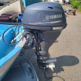 F25la Yamaha 2013 4 Stroke Outboard Like New Condition 50hrs