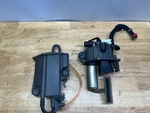 2010 Yamaha F90 Efi Float Chamber Assembly 6D8-14180-40-00. Fixed Price $364.43.