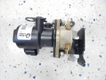 Evinrude Johnson Outboard 1998-2001 75-115 Hp Oil Injector And Manifold 5005256. Fixed Price $537.49.