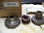 New Vintage Omc Oem Evinrude Johnson Gear Set # 387254. Fixed Price $129.99.