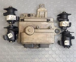 Evinrude 1999 115HP Ecu Assy & Injectors 586462, 5000770 (B8-2F). Fixed Price $450.00.
