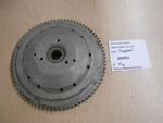 581006 Omc 1972 Evinrude 125HP 125283R Outboard Flywheel (fly). Fixed Price $44.99.