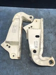 OS2584 Omc Johnson Evinrude, 2003, 140HP, Clamp Bracket, Port, Stbd, 5034610. Fixed Price $100.00.
