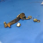 0395483 0389438 Shift Arm Johnson Evinrude Omc 150HP (2 6E). Fixed Price $19.55.