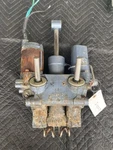 Yamaha Power Trim And Tilt Assembly V6 2 Stroke. Fixed Price $150.00.