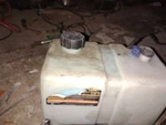 Oem Yamaha Outboard 6YR-W0035-95-00 Remote 2.8 Gallon / 10.5 Oil Tank. Fixed Price $99.00.