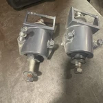 Yamaha 150 Hpdi Outboard Lower Rubber Mounts And Housing 2006. Fixed Price $60.00.