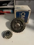 Oem Evinrude Johnson Gear Set 434063. Fixed Price $299.99.