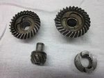 Johnson Evinrude 9.9 Hp & 15 Gear Set 1974-84 386076 318861 318862 Cog. Fixed Price $50.00.