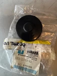 Yamaha 6E5-21770-02 Oil Tank Cap Assembly Marine Boat. Fixed Price $14.99.